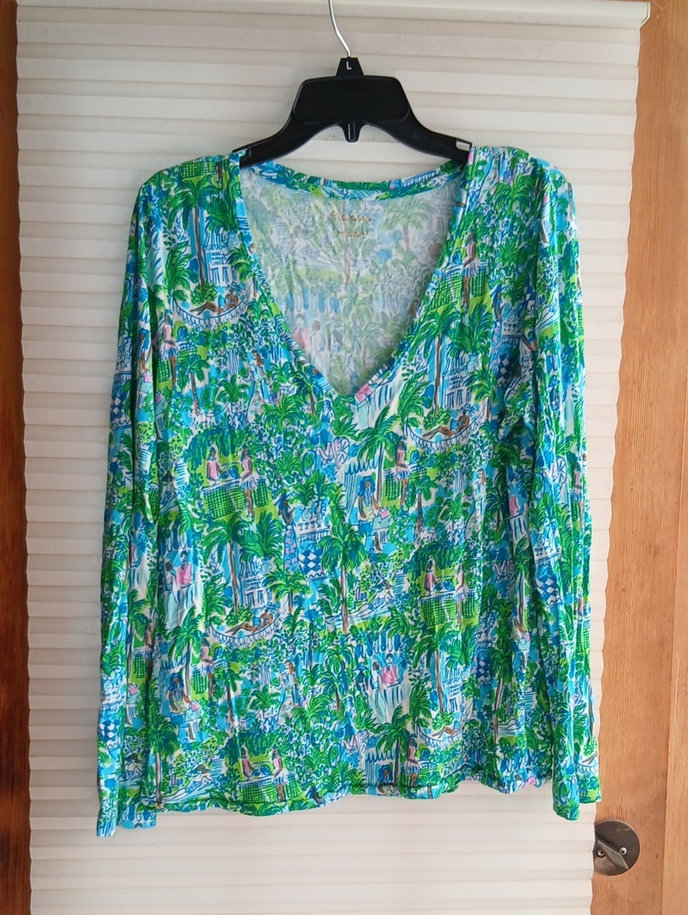 Lilly Pulitzer Blue & Green Tropical V-Neck Long Sleeve Top